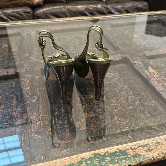 Army green heals - Picture 3 of 4